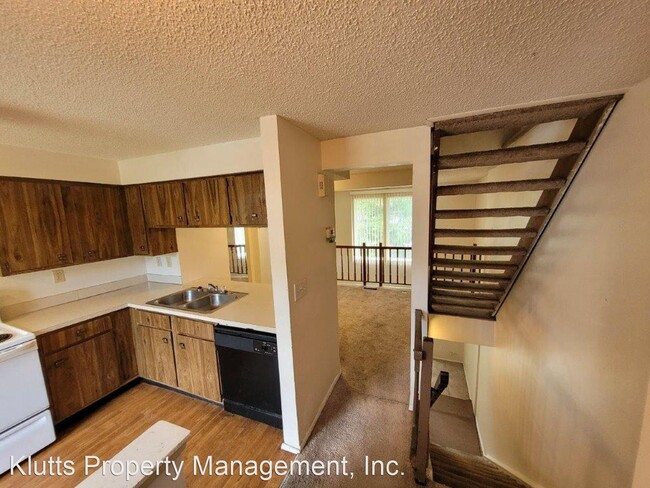Building Photo - 2 br, 1.5 bath House - 7305-C Pebblestone ...