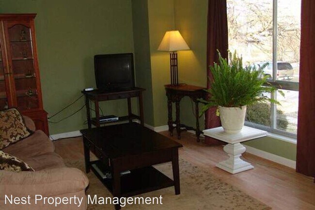 Foto del edificio - 4 br, 1.5 bath House - 109 Shrader Rd.