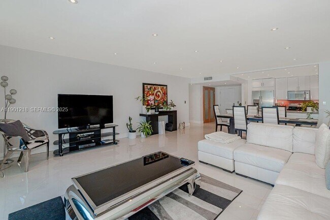 Foto del edificio - 2301 Collins Ave