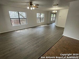 Foto del edificio - 9235 Ridge Post