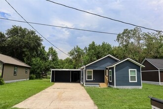 Building Photo - 621 North St