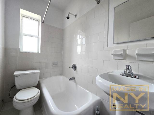 Building Photo - 1 bedroom in Belle Harbor NY 11694