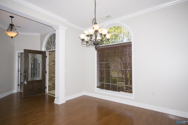 Building Photo - 104 Mill Ridge Dr