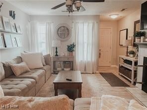Foto del edificio - 14801 Lenox Dr