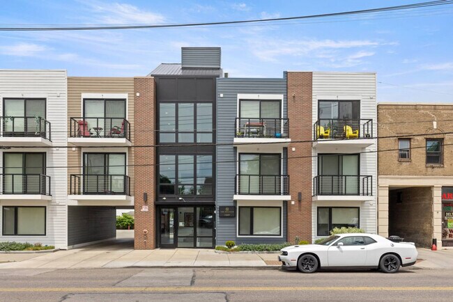 Foto del edificio - 12607 Larchmere Blvd