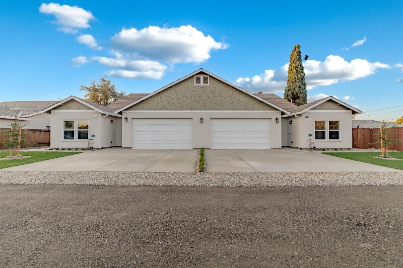 Primary Photo - 2270 Copper Ln