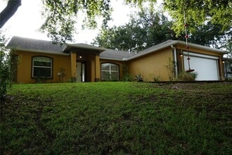 Building Photo - 10500 Lake Hasson Cir