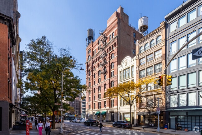 Building Photo - 220-224 W Broadway