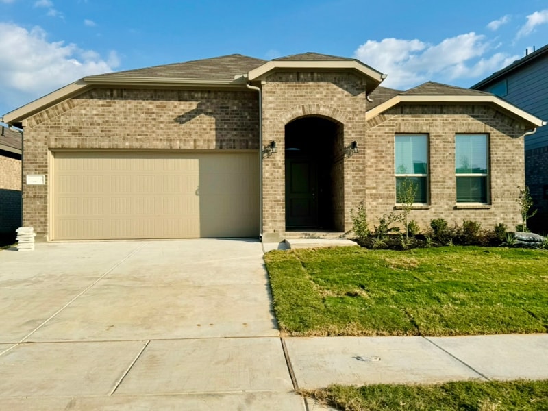 Photo - 16032 Farringdon St (Northlake, TX)