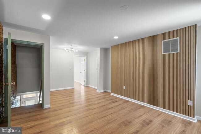 Foto del edificio - 1305 Light St
