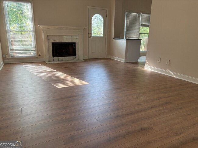 Building Photo - 4747 Julian Way