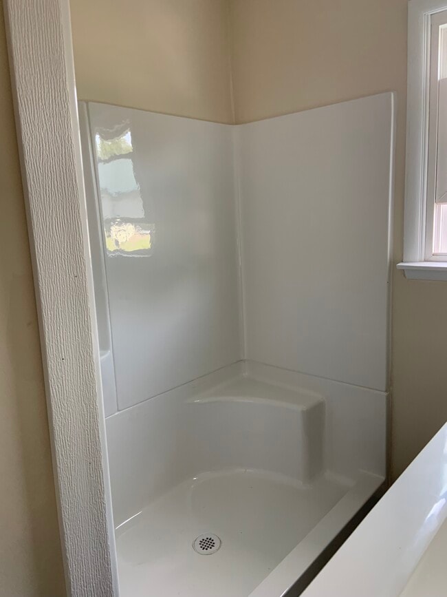 175 Washington St Unit 175, Sayre, PA 18840 Apartments in Sayre, PA