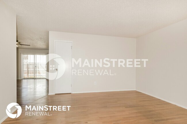 Foto del edificio - 6431 Brown Fox Dr