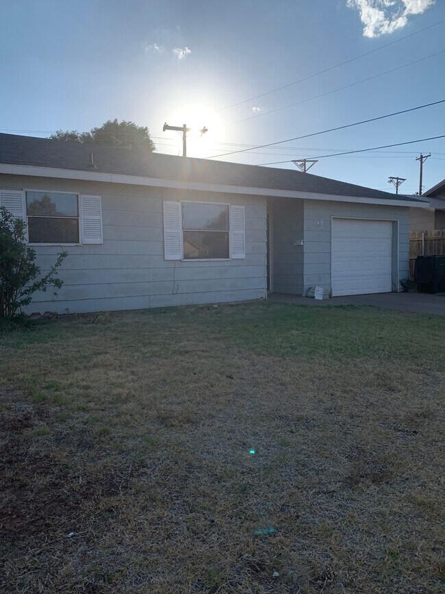 Building Photo - 149 Torreon