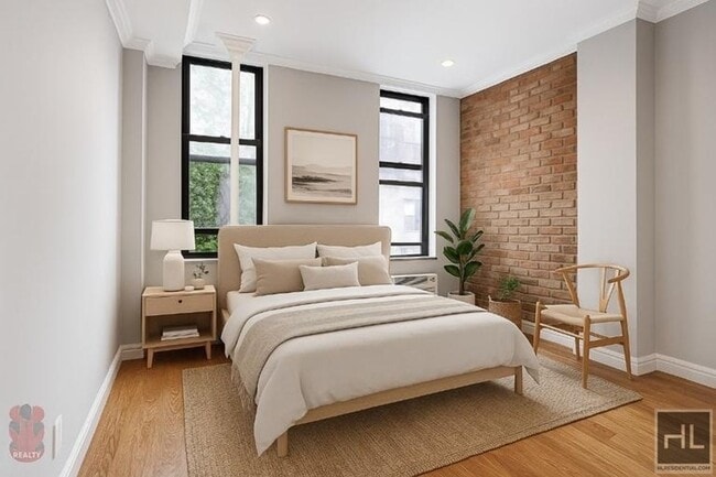 Building Photo - East 10th Street