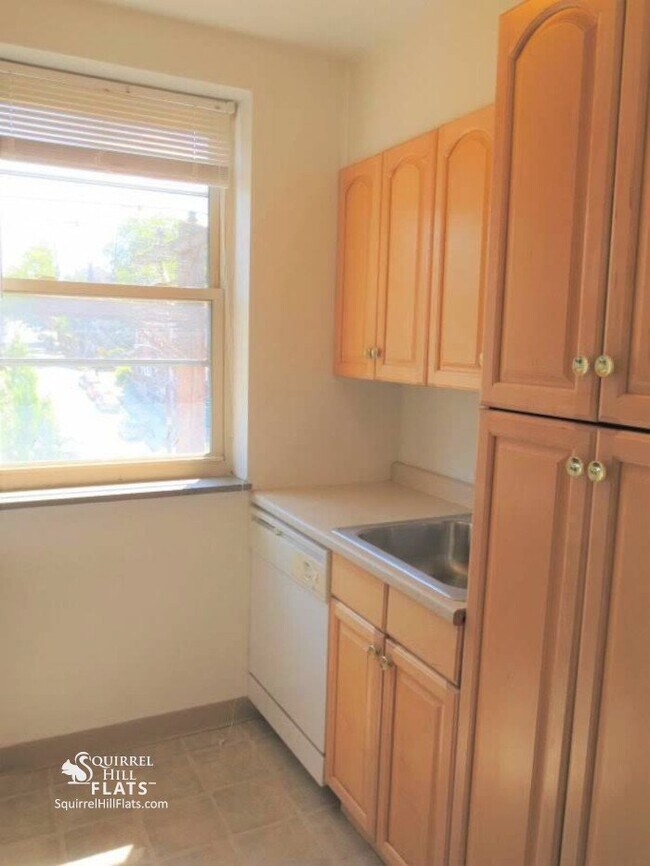 Foto del edificio - 5712 Phillips Ave