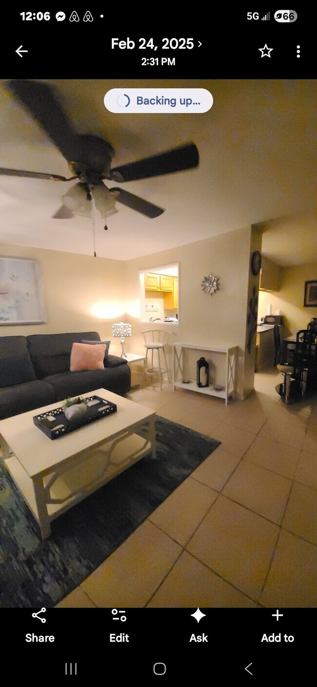 Foto del edificio - 6777 Winkler Rd
