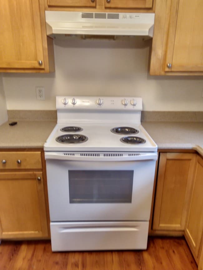 Building Photo - 1214 Fox Run