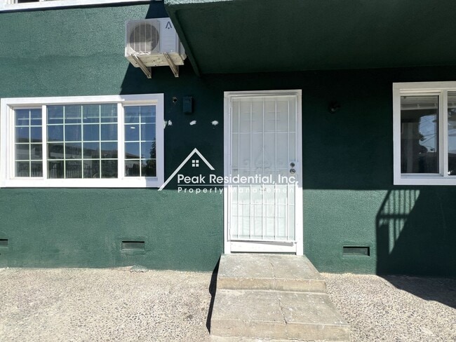 Building Photo - 43rdAve3915