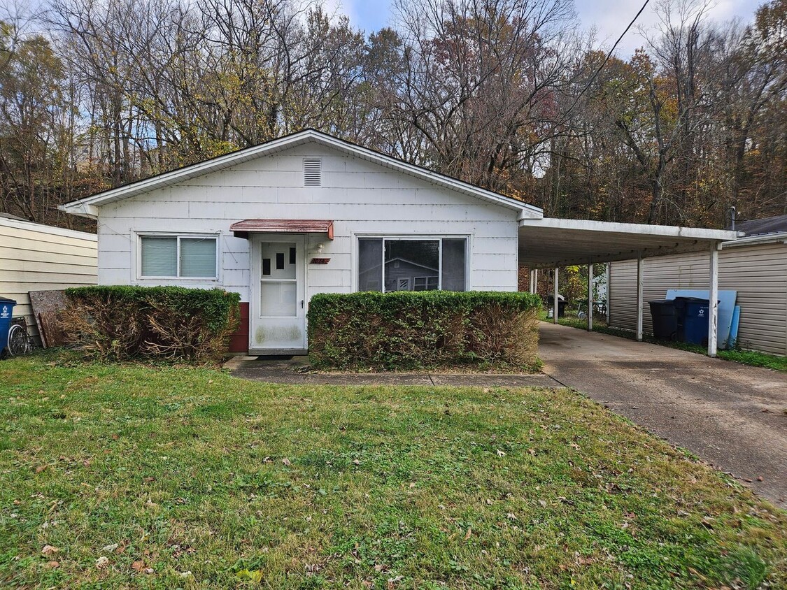 Primary Photo - Single Family Rental Home - 2BR-1BA - New ...