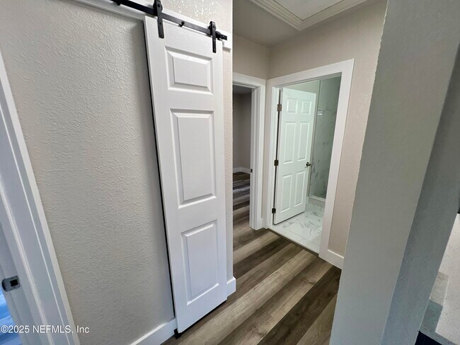 Foto del edificio - 3133 Gilmore St