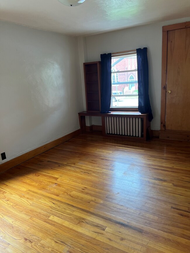 Foto del edificio - 2232 N Williamson Rd