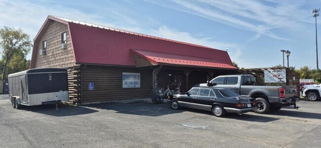 Building Photo - 95 Presidents St