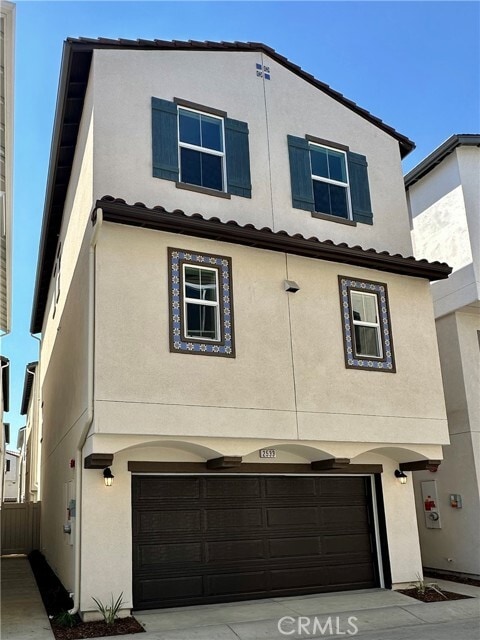 Building Photo - 2533 Curtain St