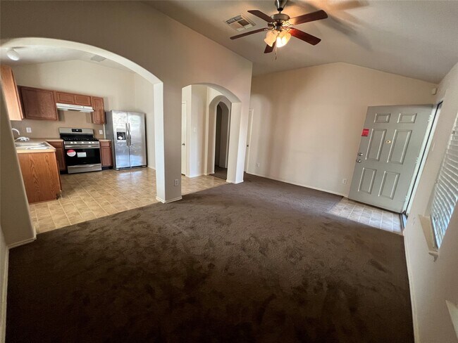 Foto del edificio - 15823 Regal Trace Ln