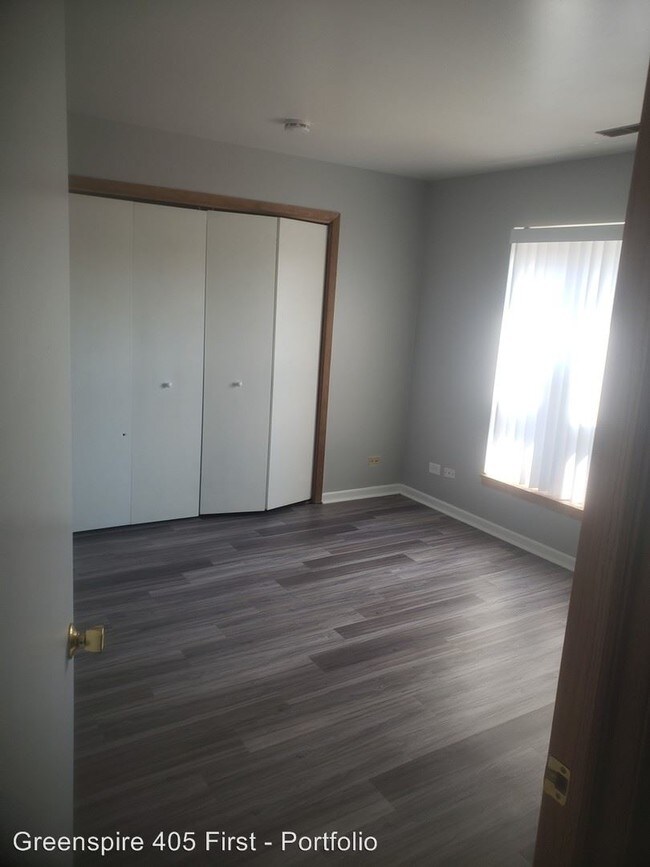 Foto del edificio - 405 N 1st St