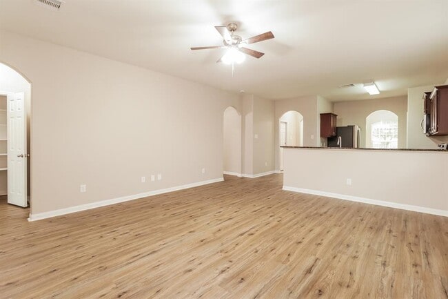 Foto del edificio - 31003 E Lost Creek Blvd