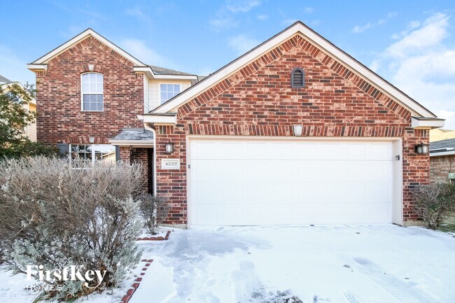 Building Photo - 4532 Fir Dr