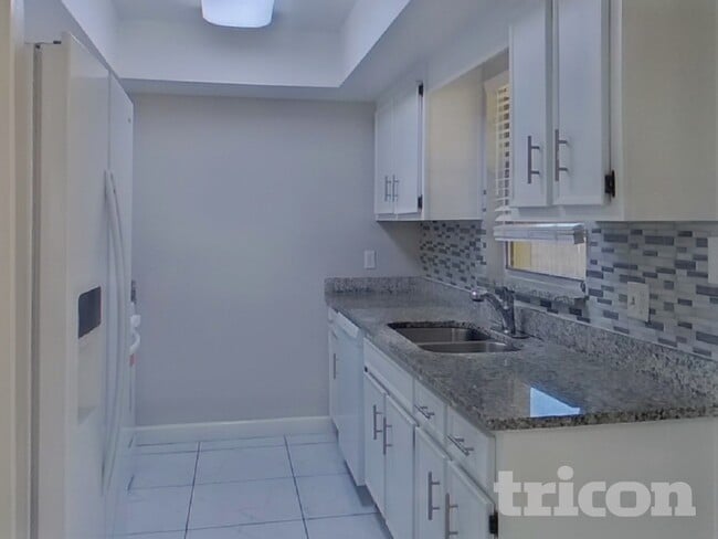 Building Photo - 2550 Mill Run Blvd