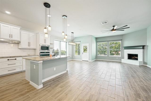 Foto del edificio - 1620 Glade Meadows Dr