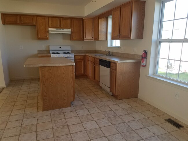 Foto del edificio - Lovely Muhlenberg Semi Detached!