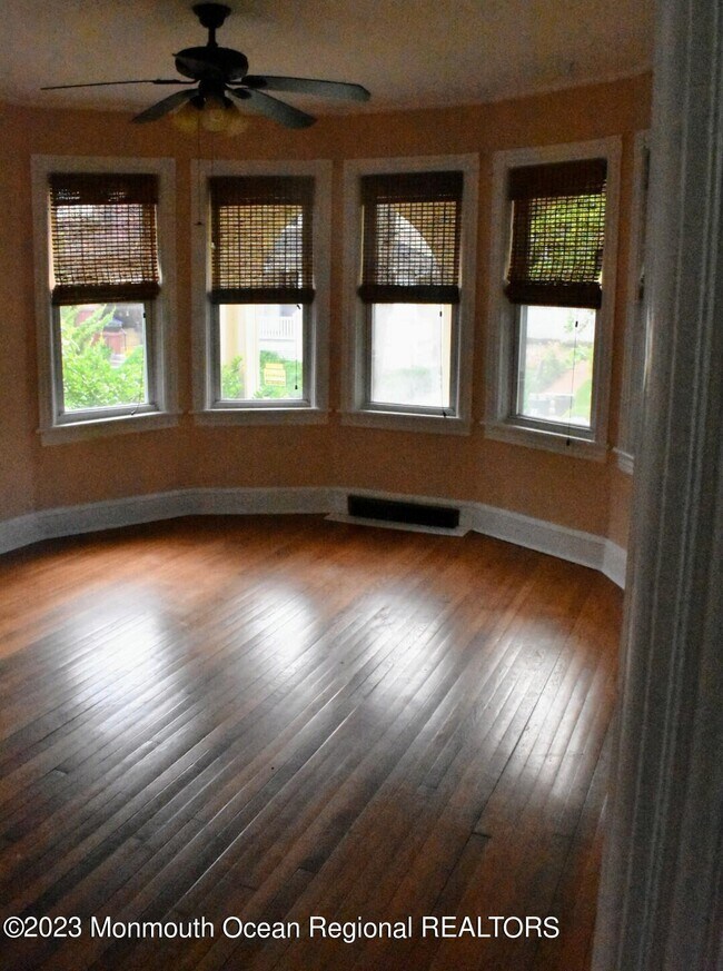 Foto del edificio - 1505 Bond St
