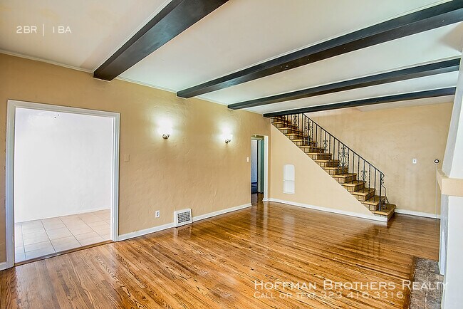 Building Photo - 7733 Oakwood Ave #07Los Angeles, CA 90036