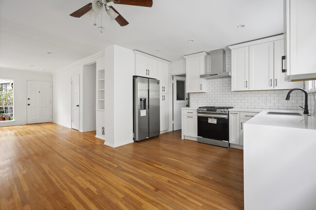 Building Photo - 4707 Finley Ave