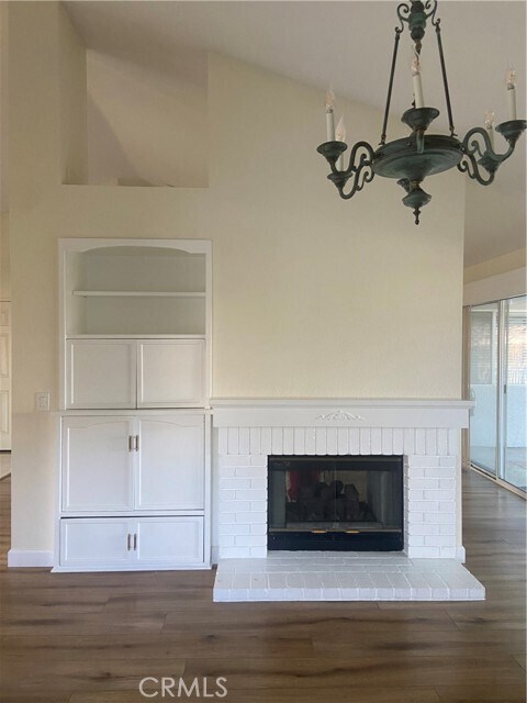 Building Photo - 3021 Mariposa Ave