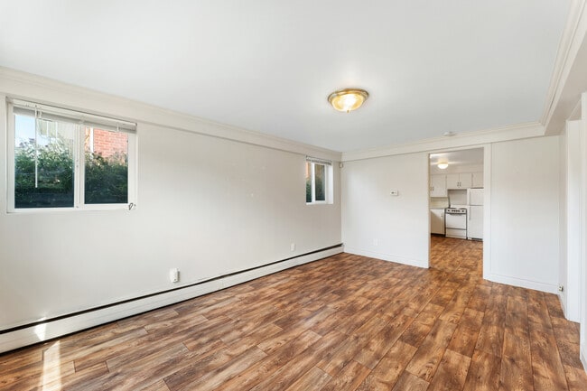 Building Photo - 1823 Gold Hunter LLC