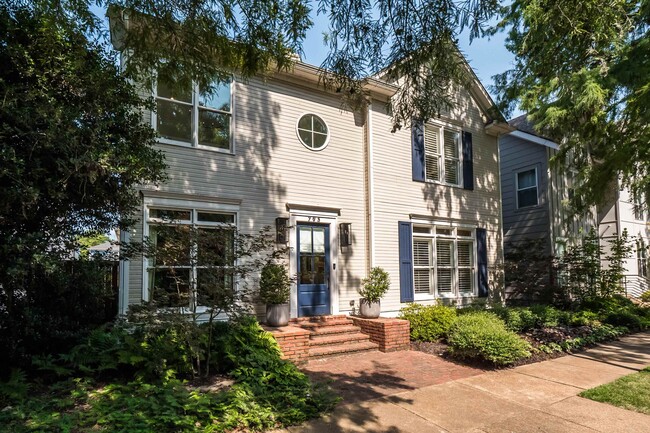 Foto del edificio - 793 Harbor Bend Rd
