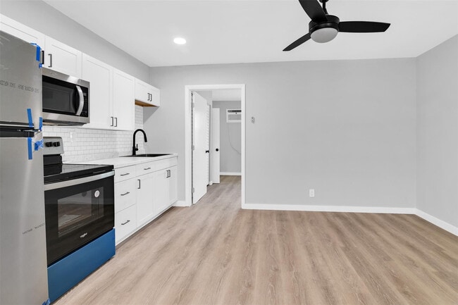 Foto del edificio - 1841 Adams St