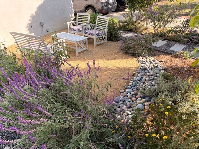 Foto del edificio - 6126 Alcove Ave