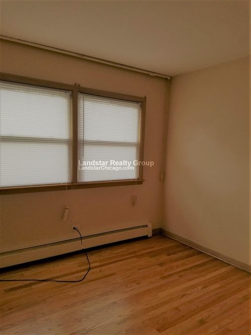 Foto del edificio - 5304 W Addison St