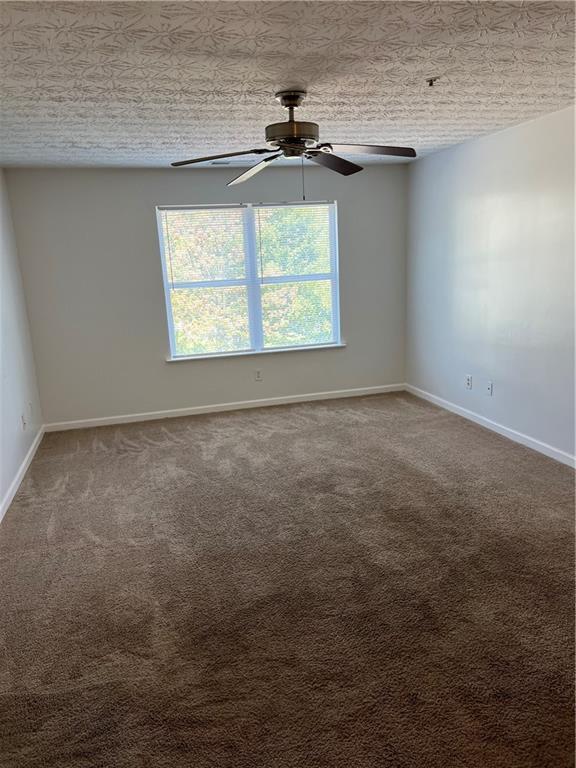 Building Photo - 10201 Fairington Ridge Cir