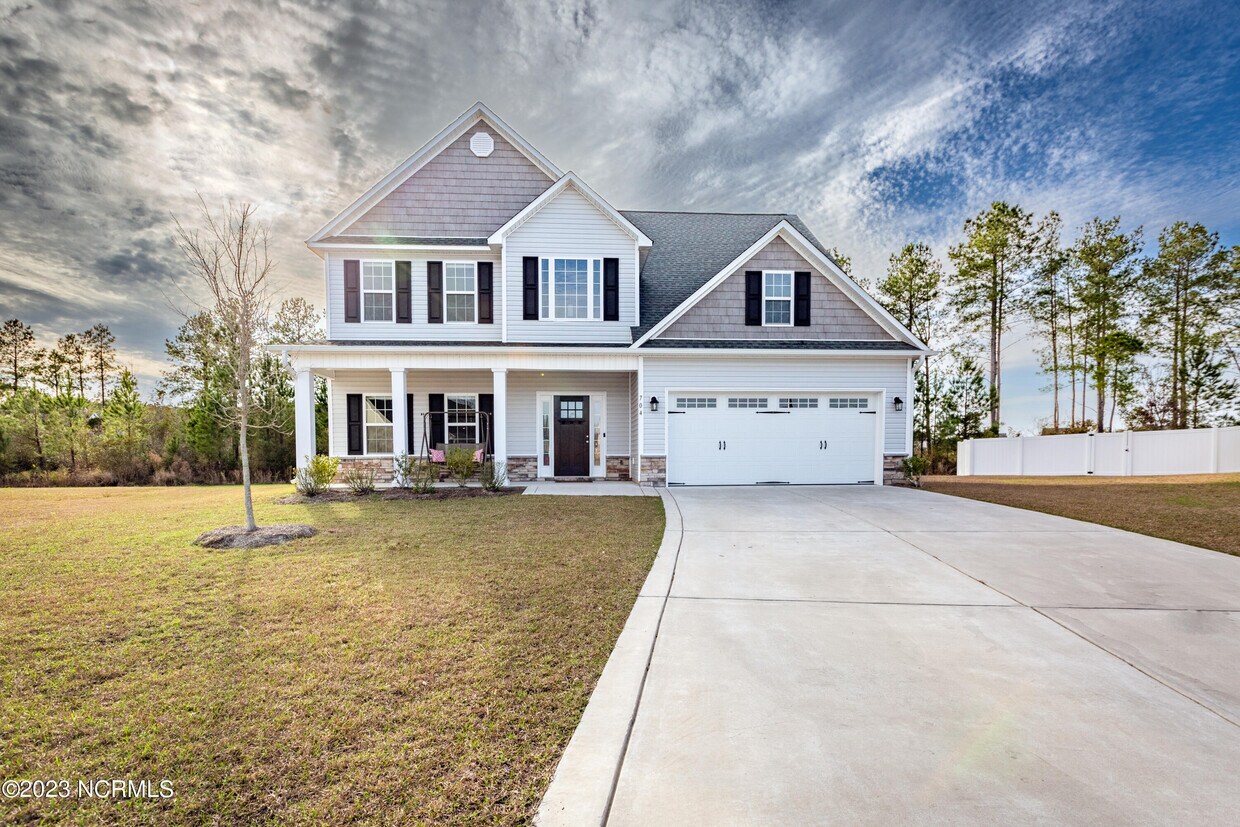 704 Drew Ct, Jacksonville, NC 28540 House Rental in Jacksonville, NC