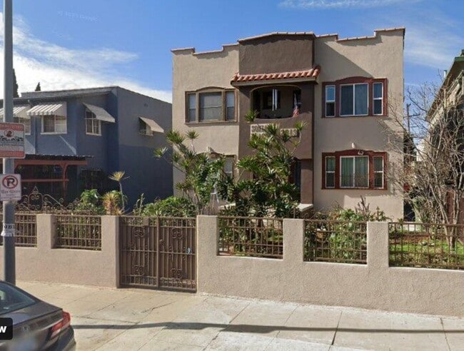 Building Photo - 2949 Raymond Ave