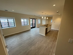 Building Photo - 192 Erie Blvd