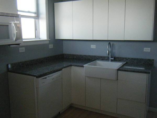 Foto del edificio - 1722 N Troy St