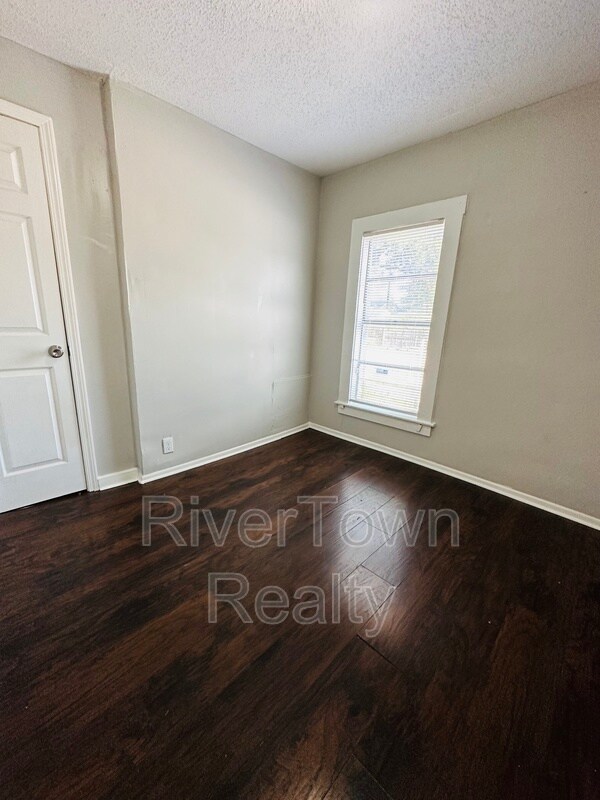 Foto del edificio - 857 Hanley St